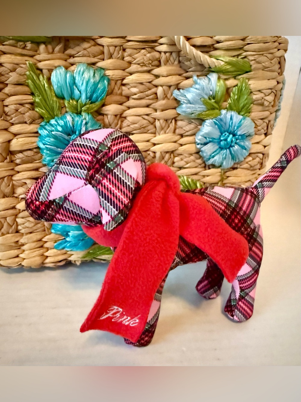 Victoria's Secret PINK 2025 Holiday Mini Dog Limited Edition